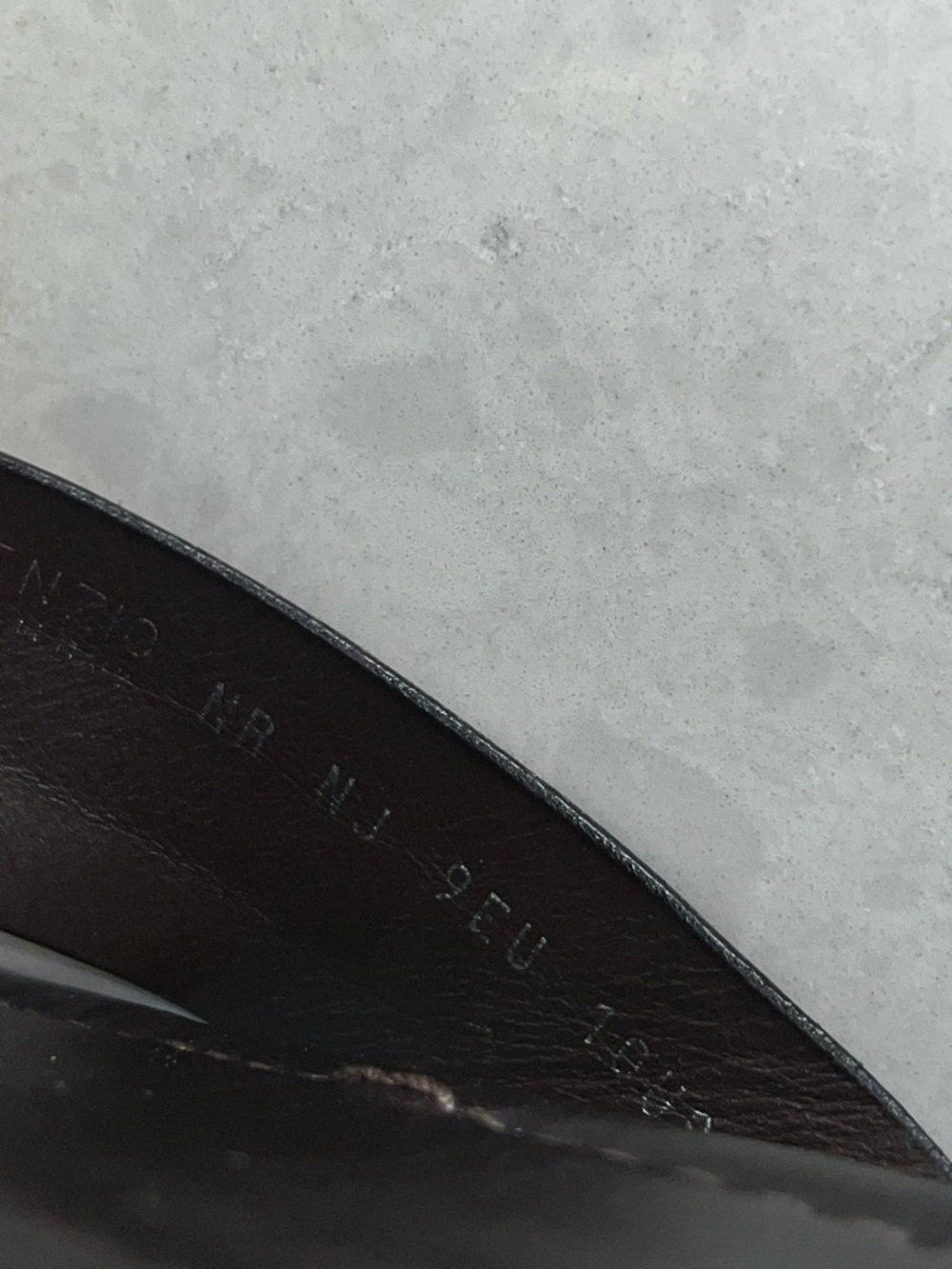 Bally Mens Flip Flop Sandals size 10 - Picture 8 of 9